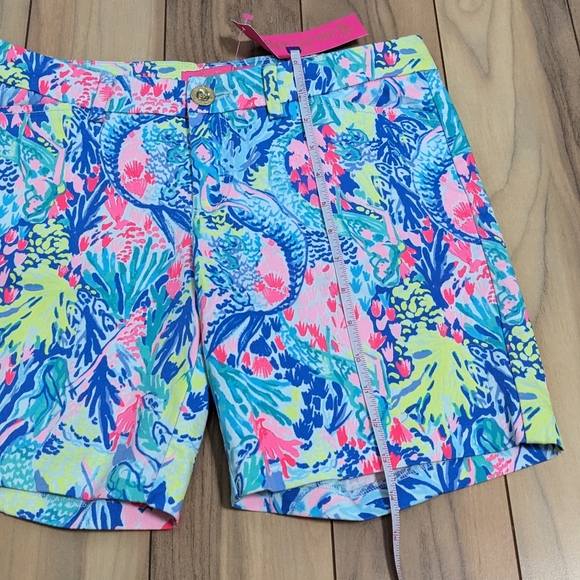 NWT! Lilly Pulitzer Bay Ave Shorts Multi Mermaids Cove Size 2 - Picture 8 of 14